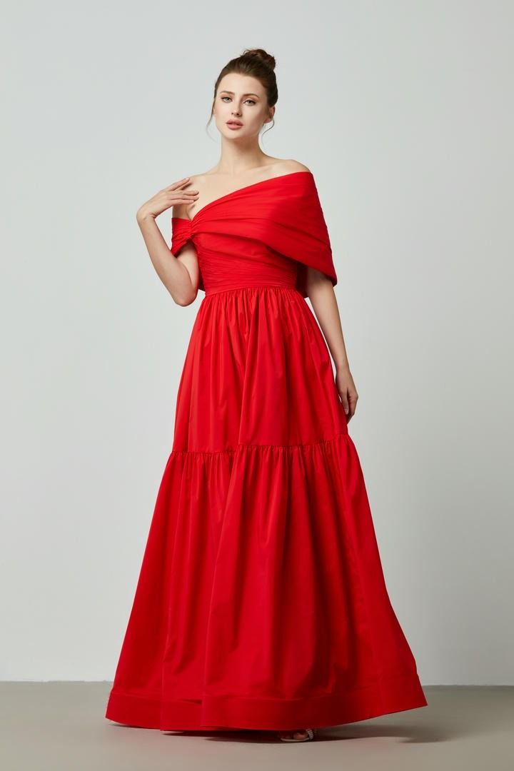 Off-shoulder maxi dress
