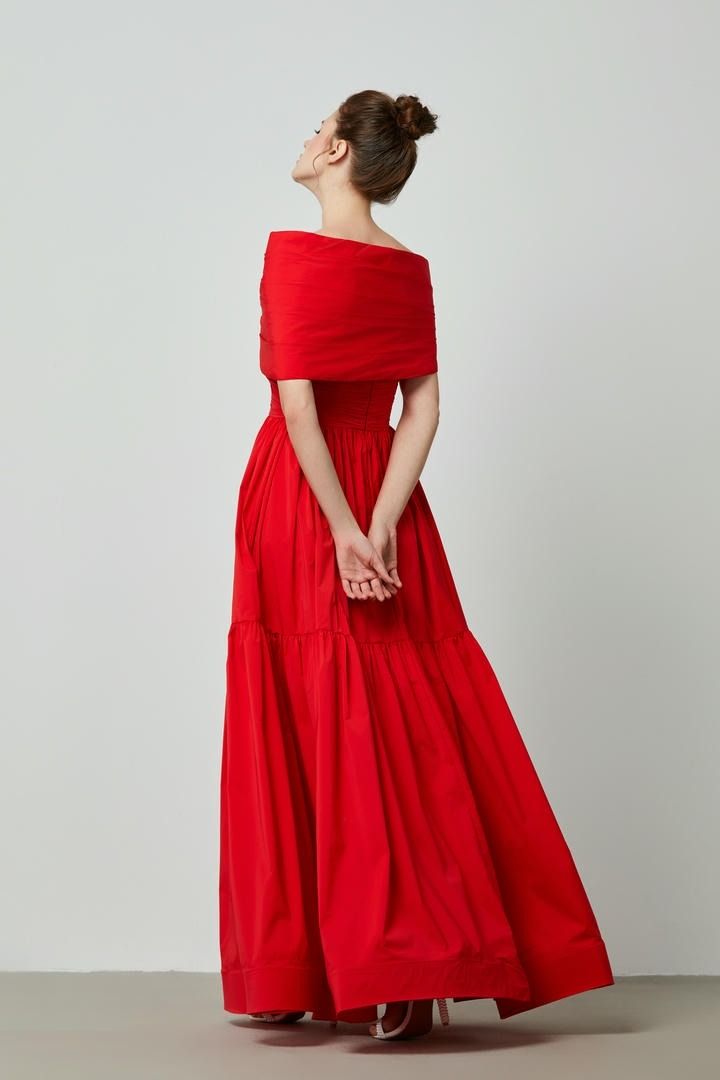 Off-shoulder maxi dress