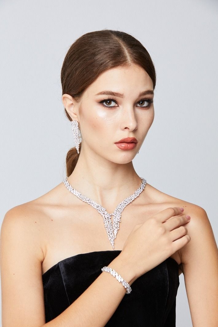 V-Shine Bridal Trio Set