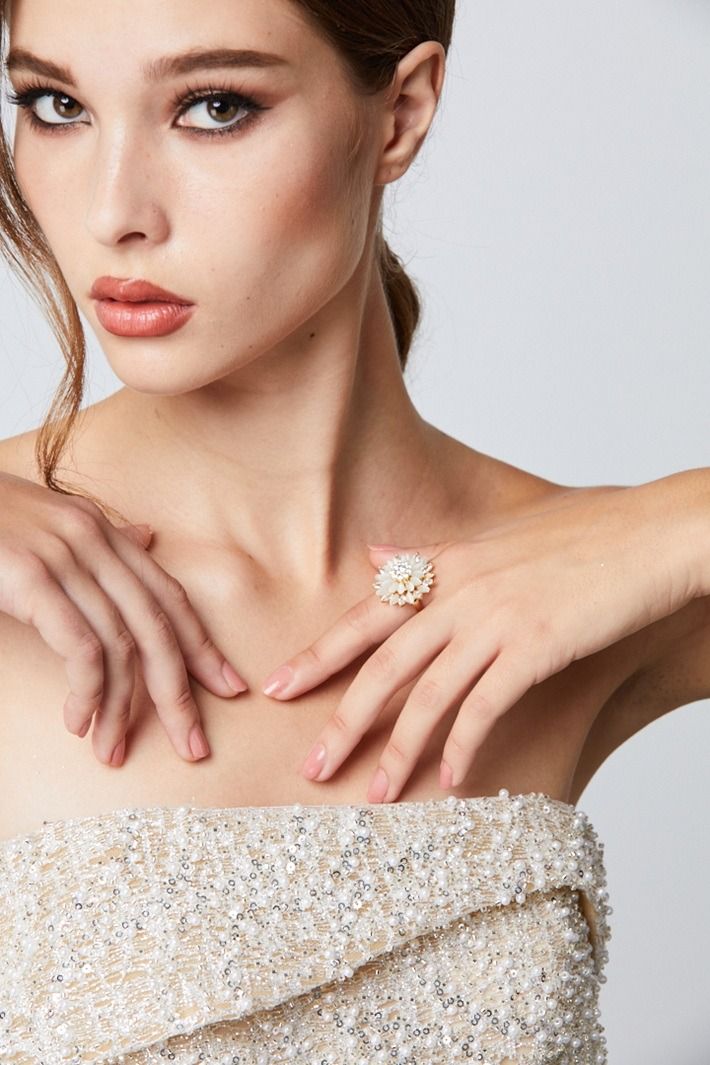 Floral Radiance Ring