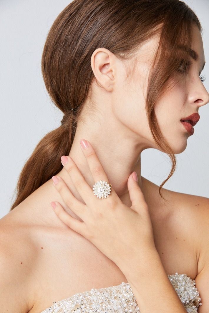 Floral Radiance Ring