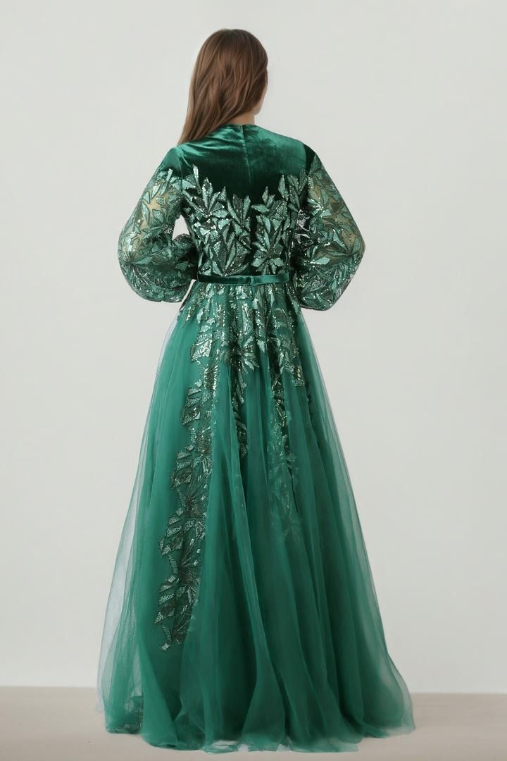 Lunara Gown