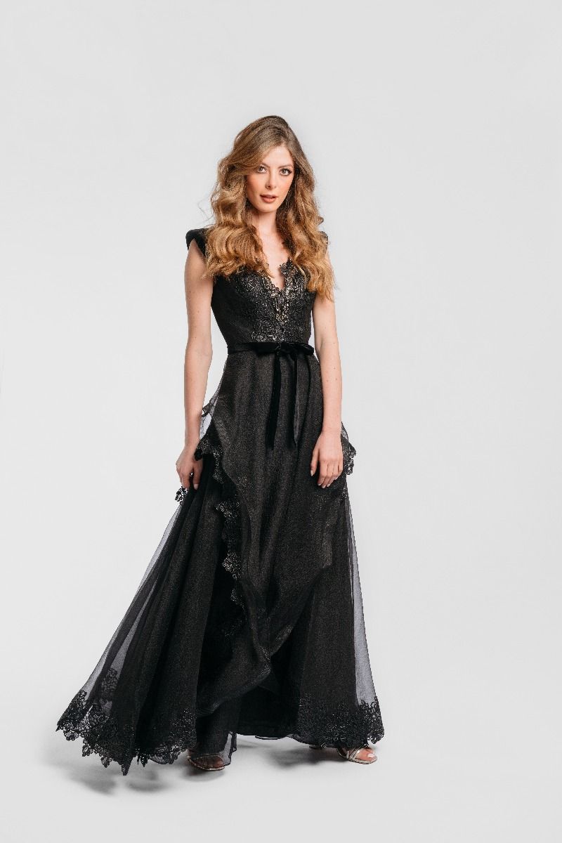 فستان أورجنزا مزين بالأحجار