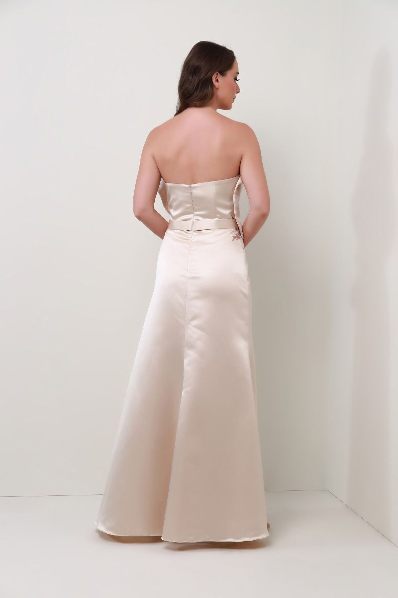 Structured ruffles dress