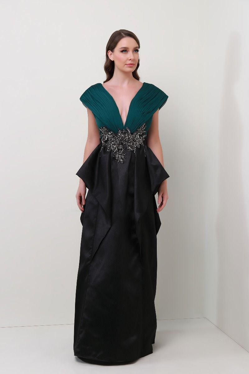 Embellished waist chiffon dress