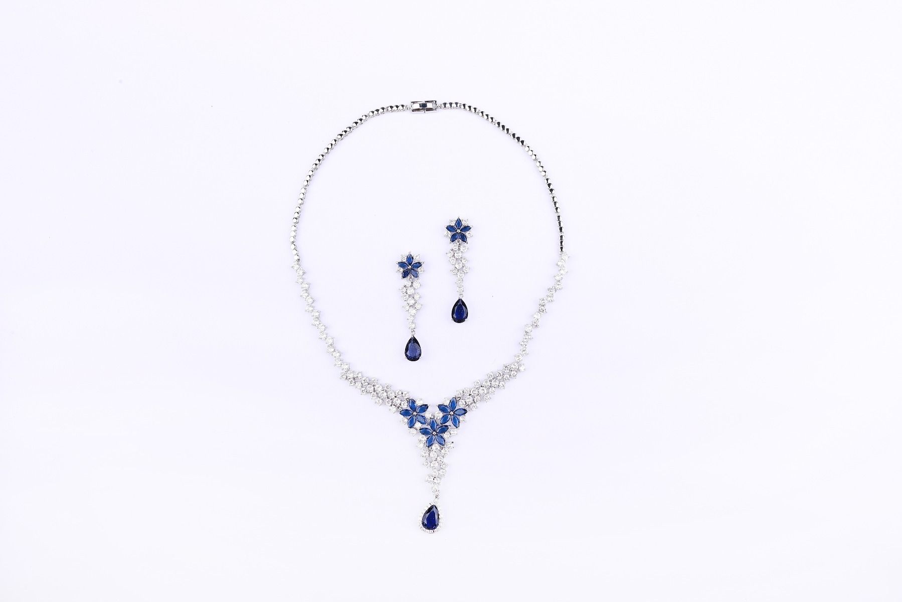 Rhine stone embellishment set
