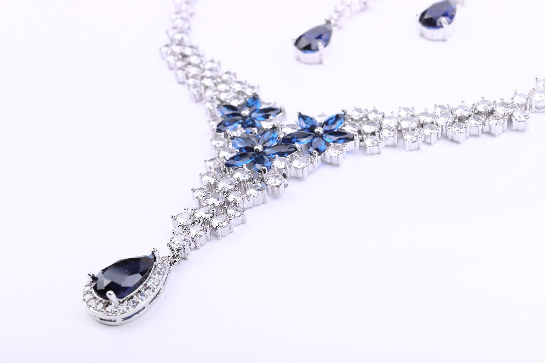Rhine stone embellishment set