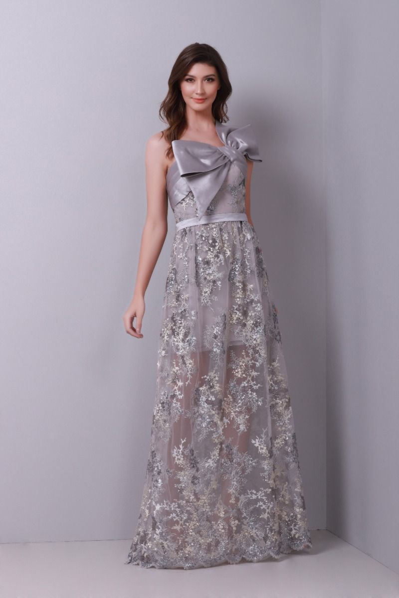 Bow-tie lace dress