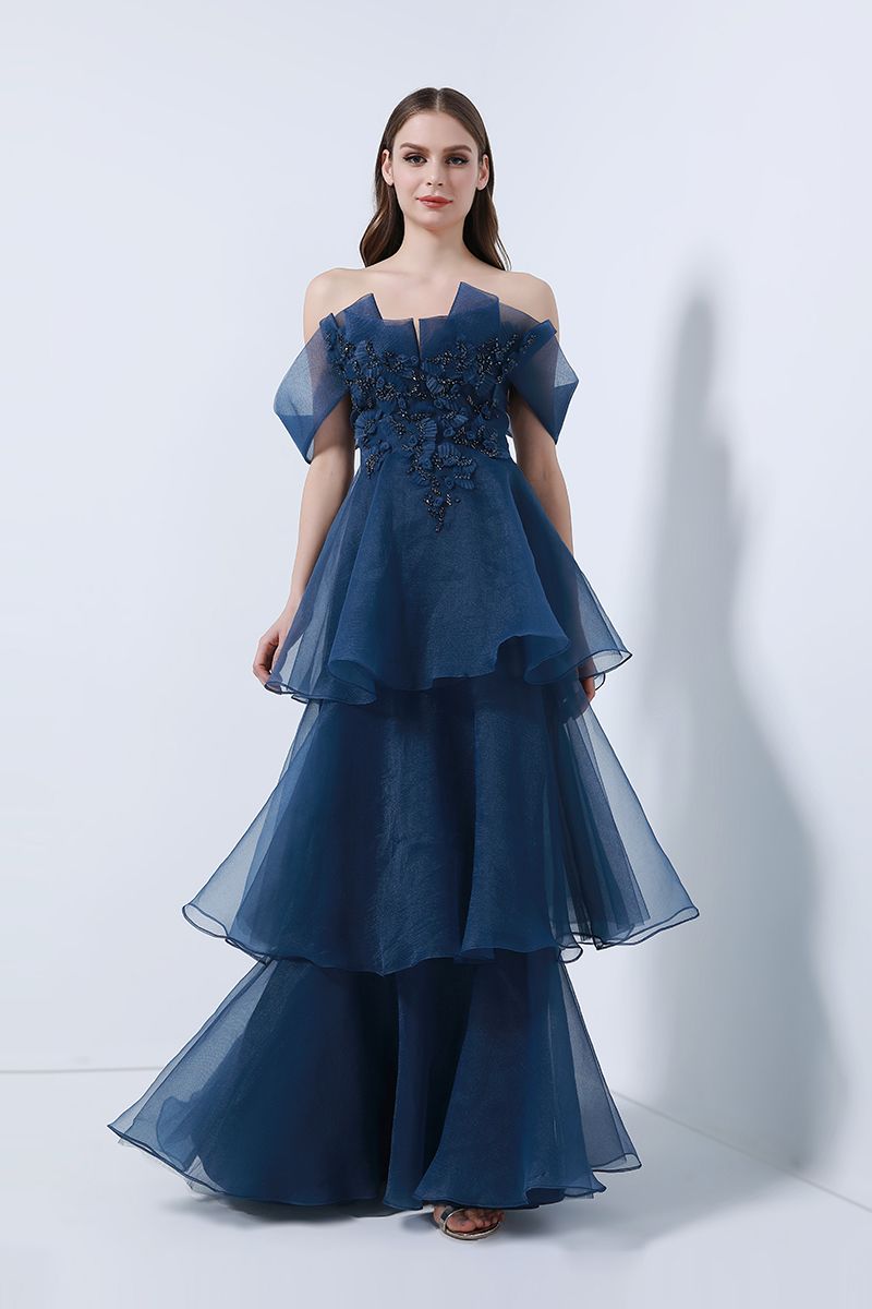 Off-shoulder layered dress