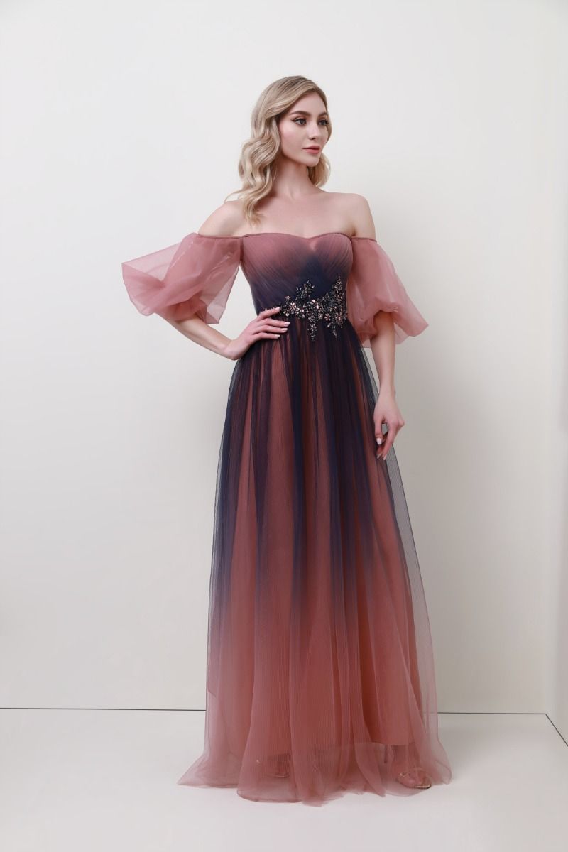 Puffed off-shoulder dress