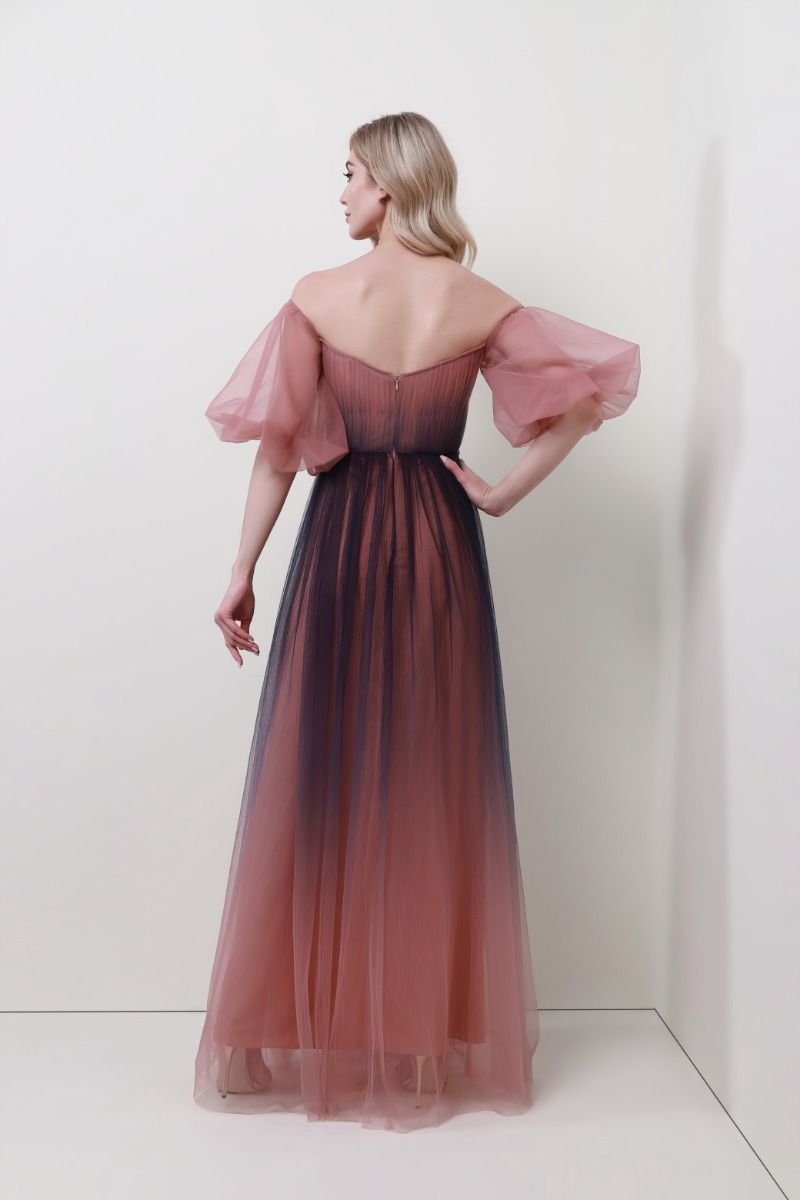 Puffed off-shoulder dress
