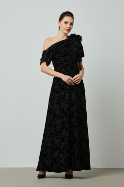 Nocturnal Elegance